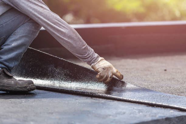 Professional Crawl Space Encapsulation technician working in Middletown, IN